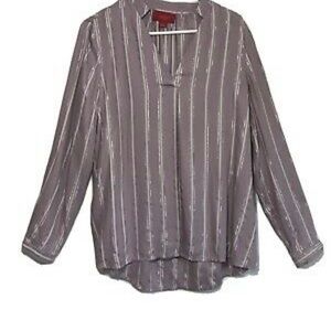 Jennifer Lopez popover shirt